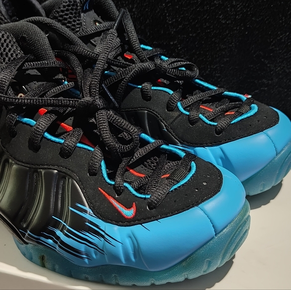Nike Foamposite Spiderman Size 9.5. Well Kept. With OG Box